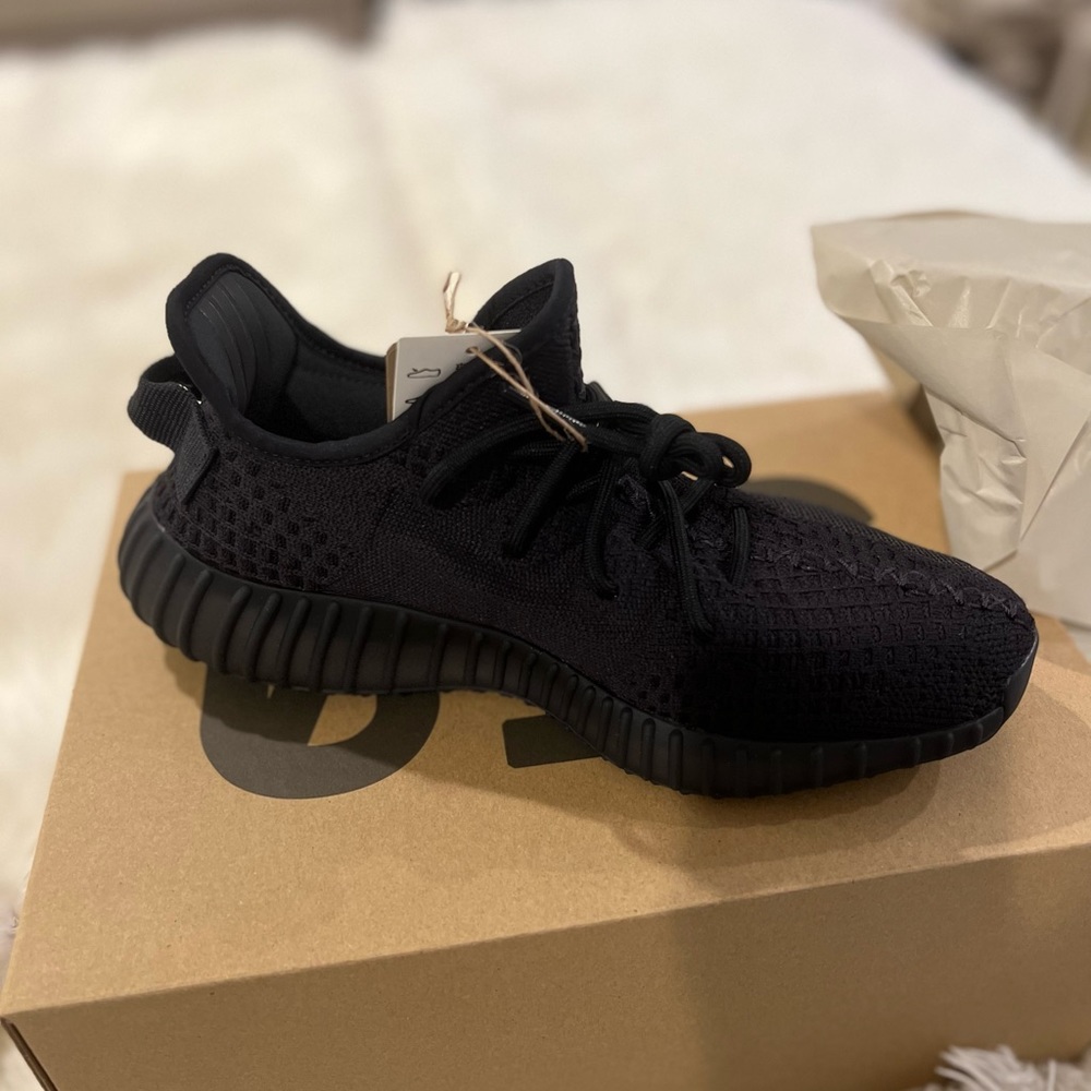 YEEZY BOOST 350